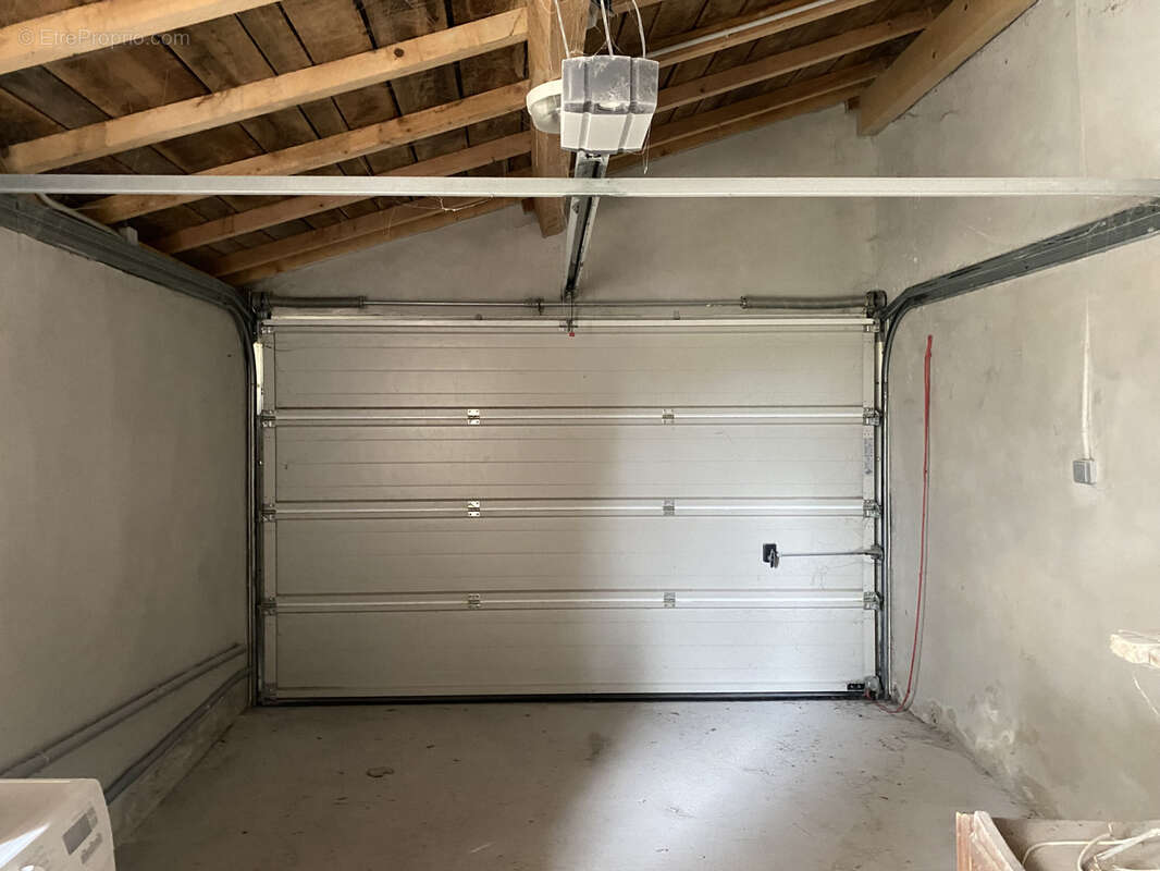 Maison rénovée avec garage, terrasse et jardin - photo 10