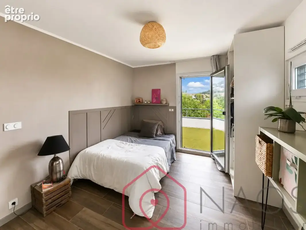 MANOSQUE  Villa contemporaine  3 chambres (135 m² + Dépendance 40 m²) avec piscine - photo 9