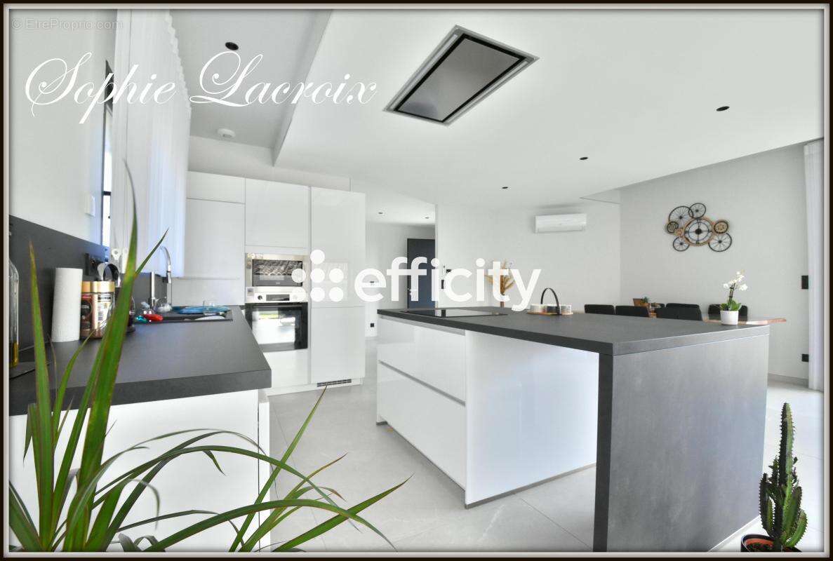 Maison 135 m² à Le Peage-De-Roussillon  - photo 5