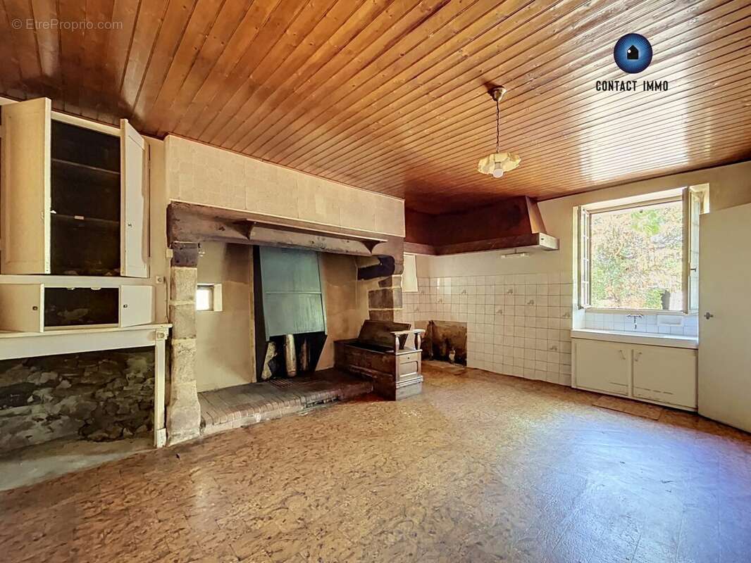 Maison 95 m² à Sadroc  - photo 4