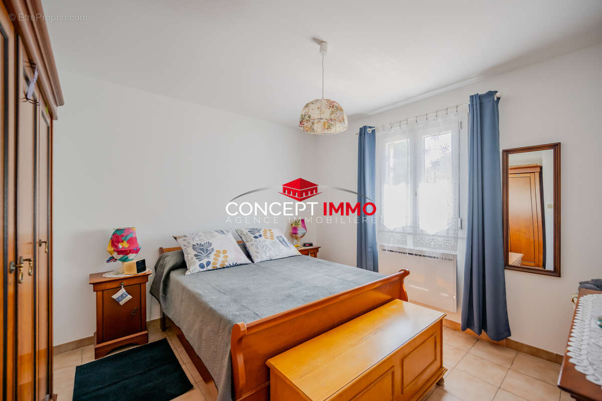 Maison T4 de 120 m2 bâtie en 1990 sur une parcelle de 505 m2 - photo 7