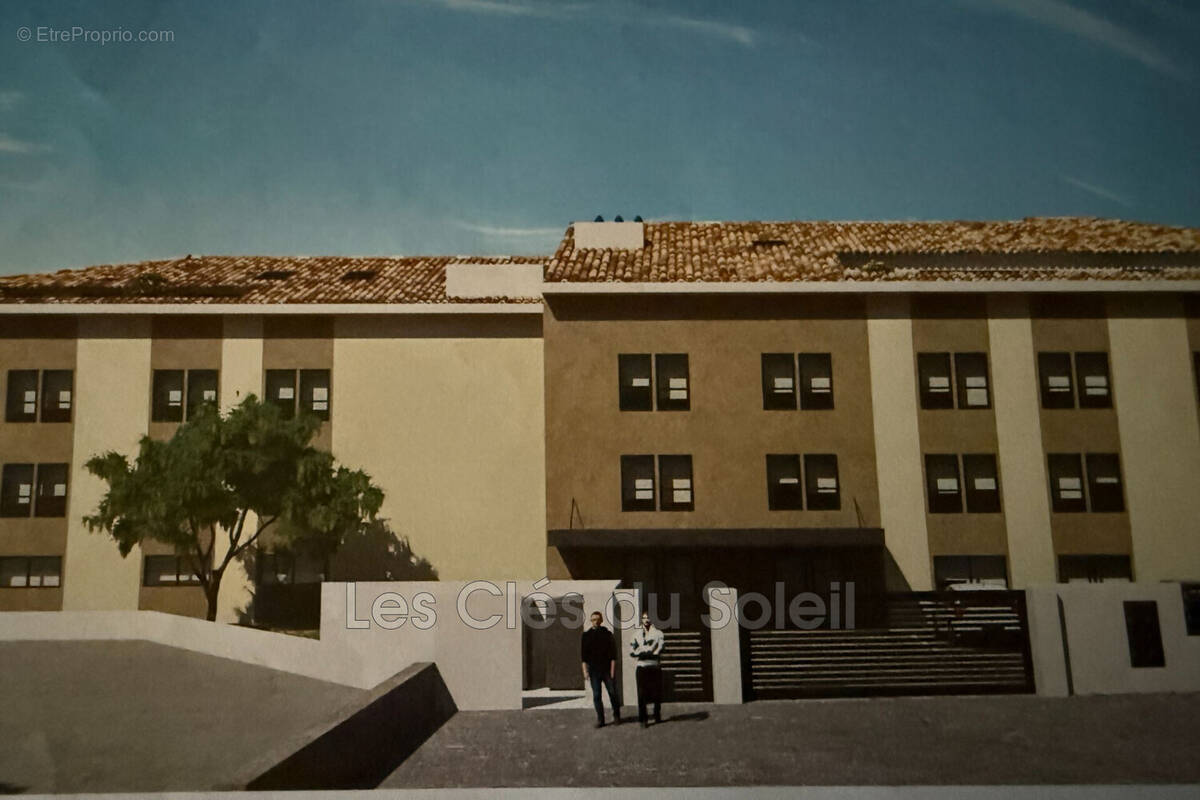 Commerce à SANARY-SUR-MER