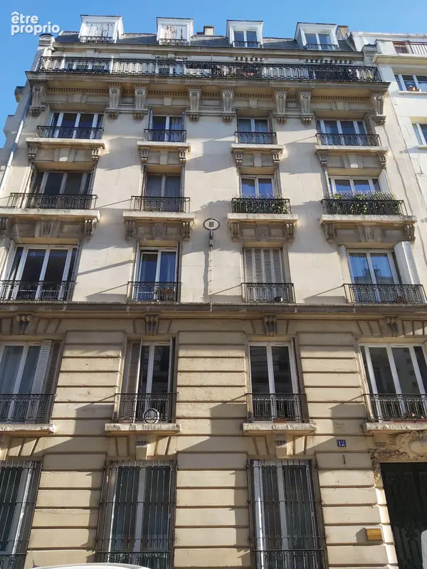 Appartement à PARIS-14E