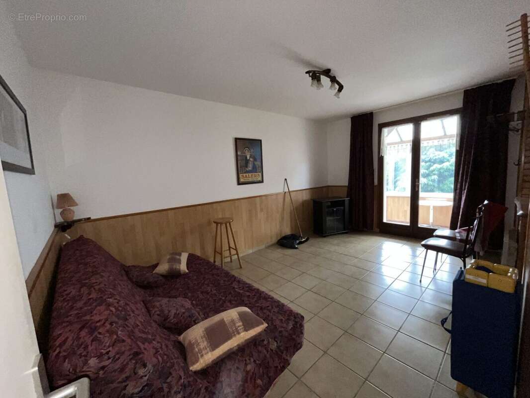 Maison à BESSE-ET-SAINT-ANASTAISE