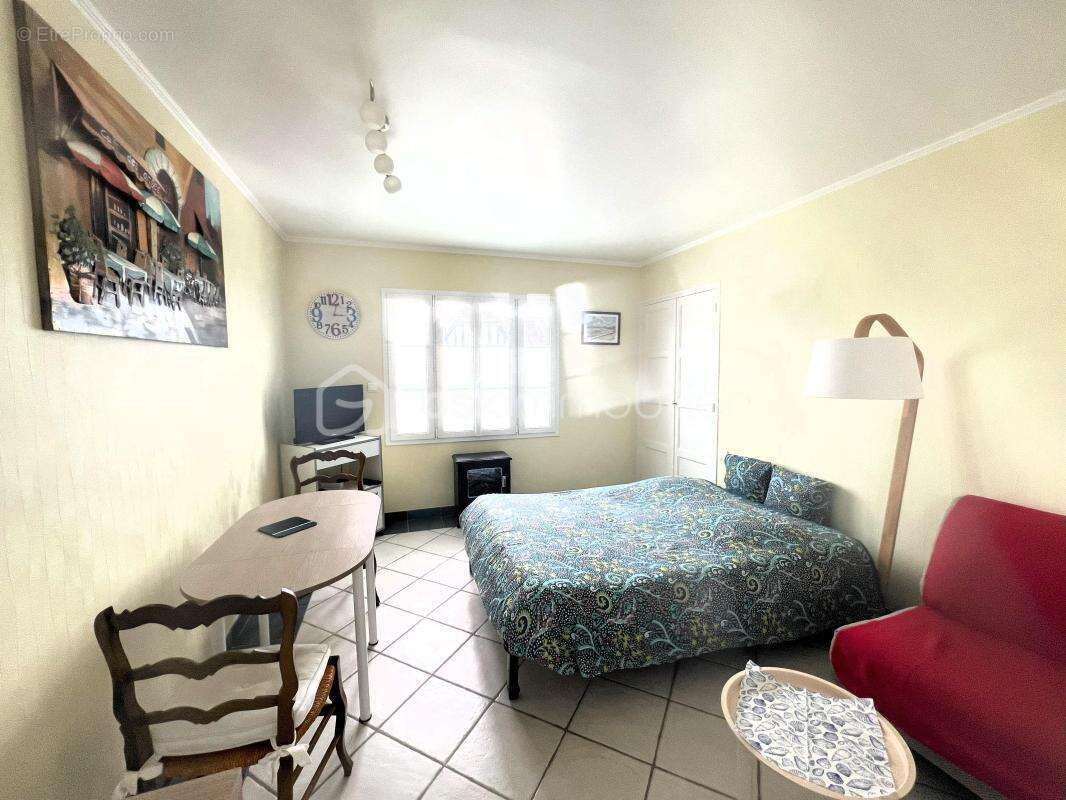 Appartement à HAUTEVILLE-SUR-MER