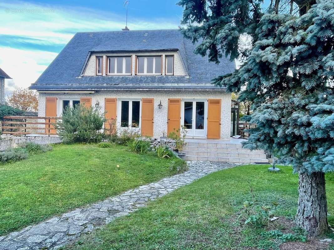 Maison à MILLY-LA-FORET