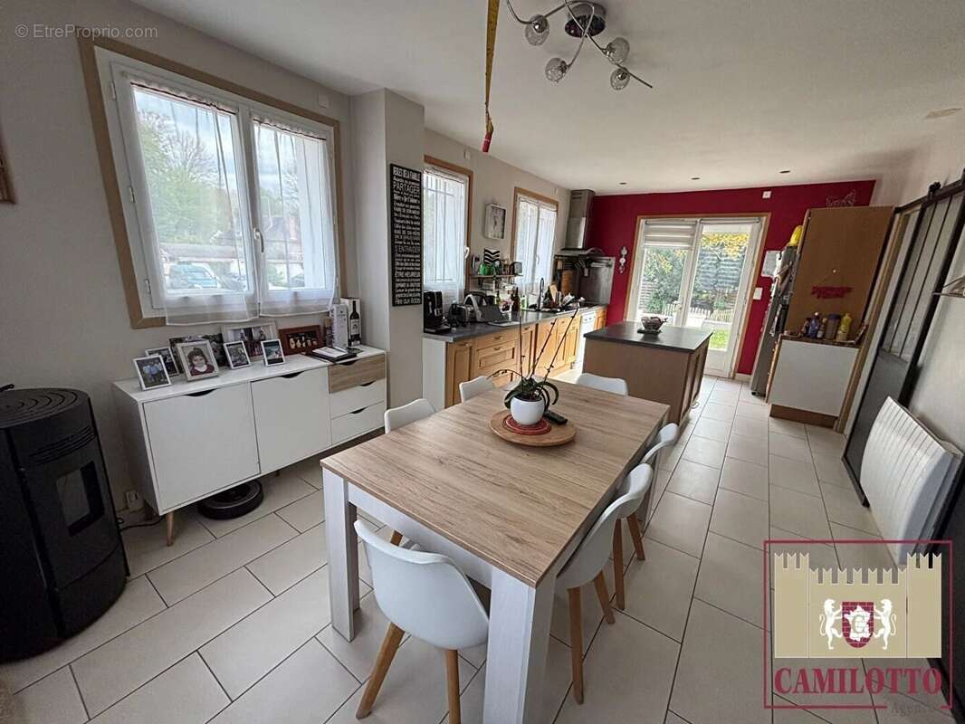 Maison à NOGENT-LE-ROI