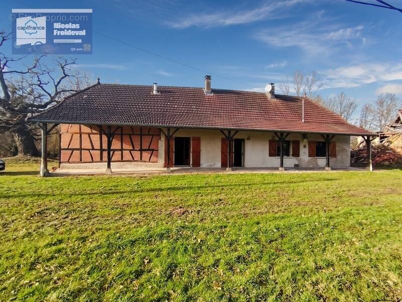Maison à SAVIGNY-SUR-SEILLE