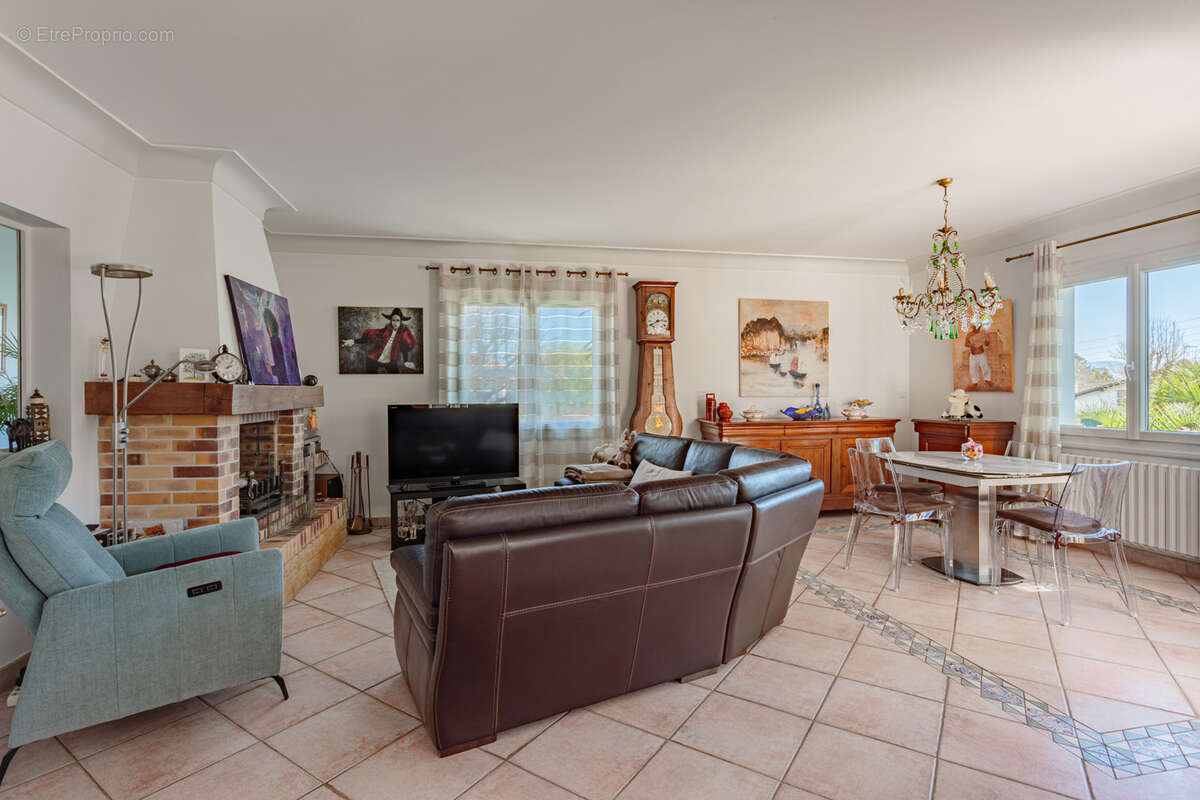 Biarritz   Maison familiale avec jardin, proche commerces et gare - photo 7