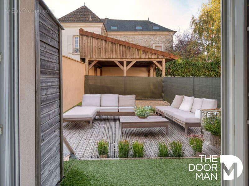 Appartement à LE PERRAY-EN-YVELINES