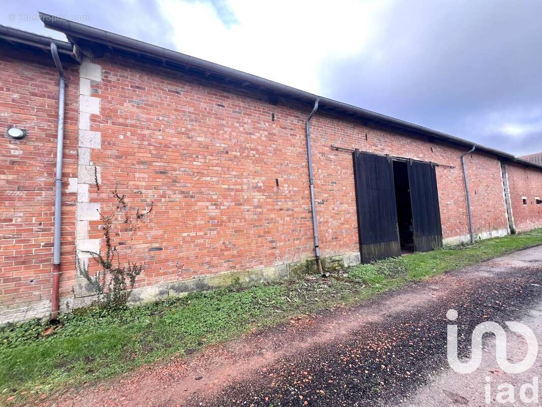 Maison 162 m² à Heiltz-Le-Maurupt  - photo 2