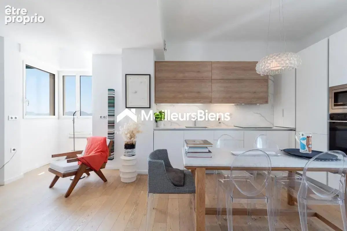 Cannes bas Montfleury : Duplex en penthouse avec grand roof-top et très belle vue mer - photo 9