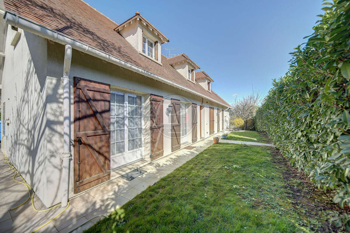 Maison à SAINT-GERMAIN-EN-LAYE