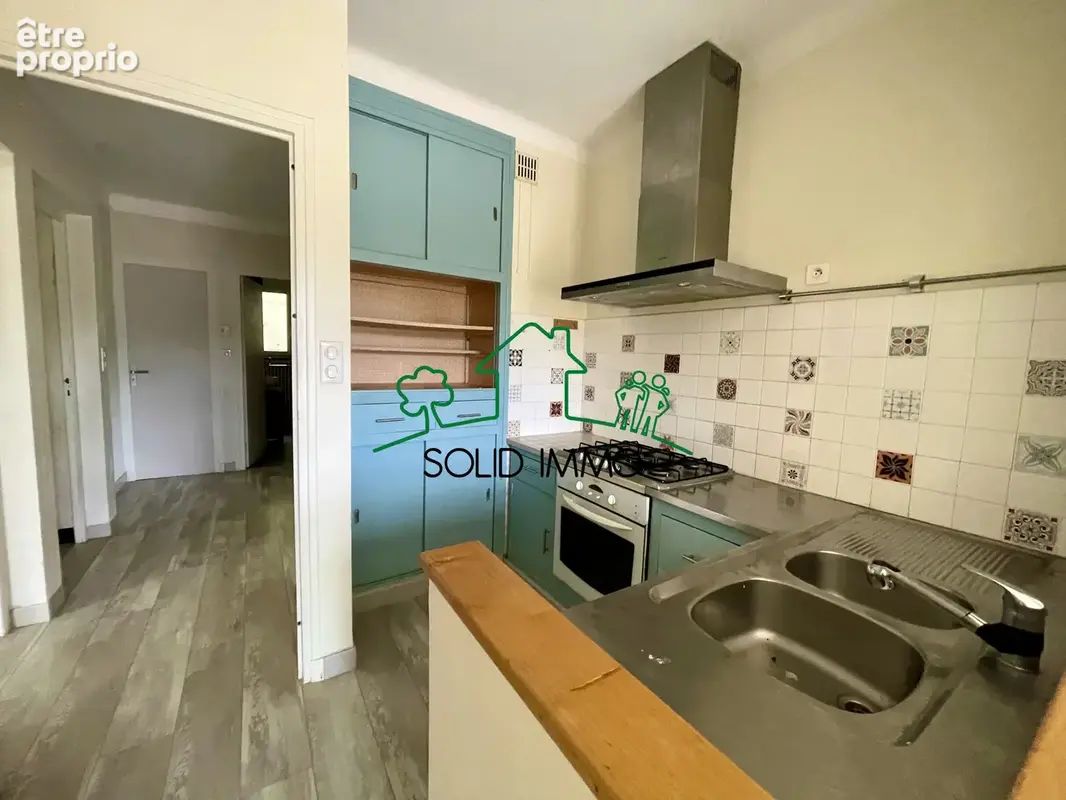 Maison spacieuse avec jardin, piscine et vue sur village médiéval - photo 10