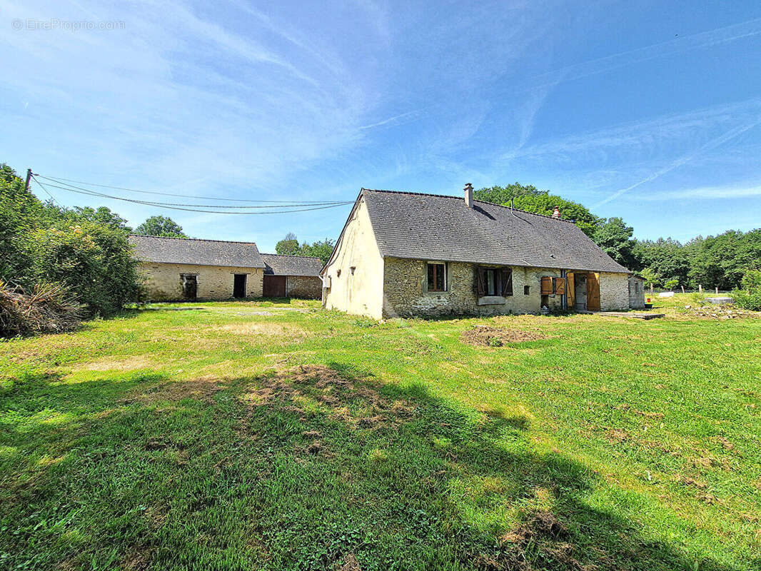 Maison à CONTIGNE