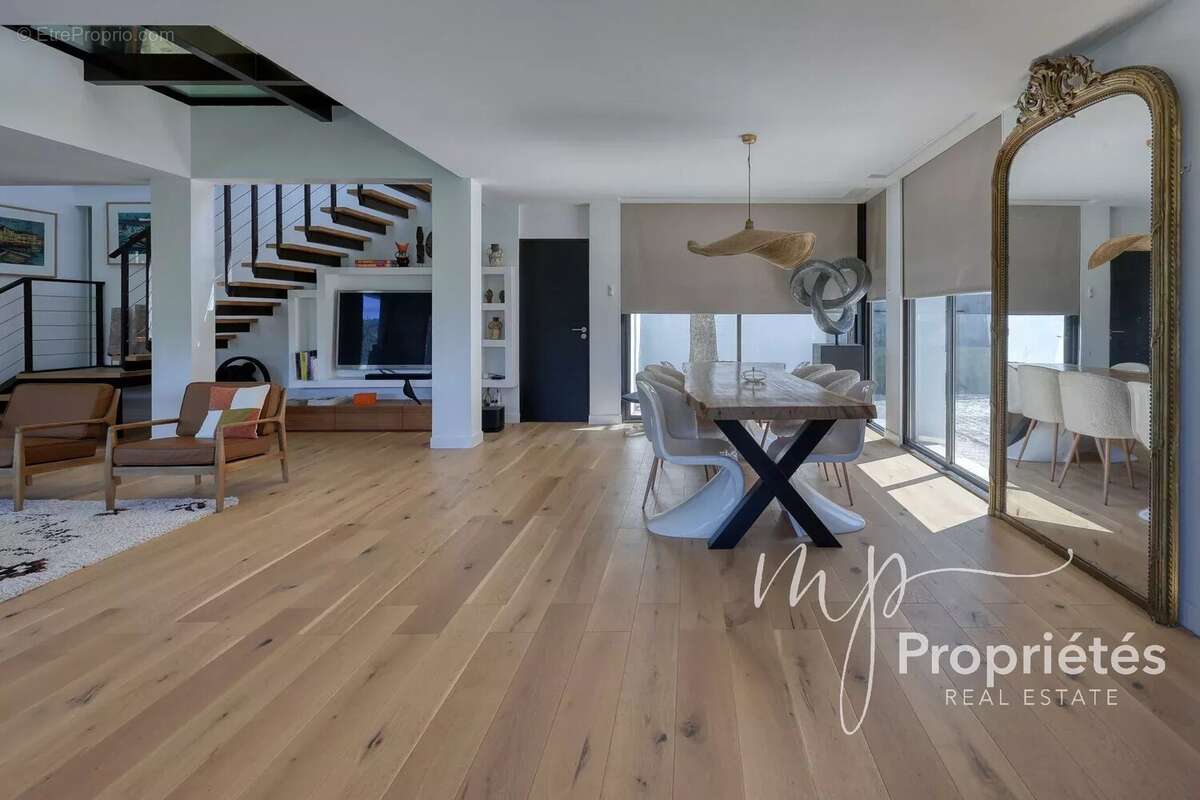 Maison à CAVALAIRE-SUR-MER