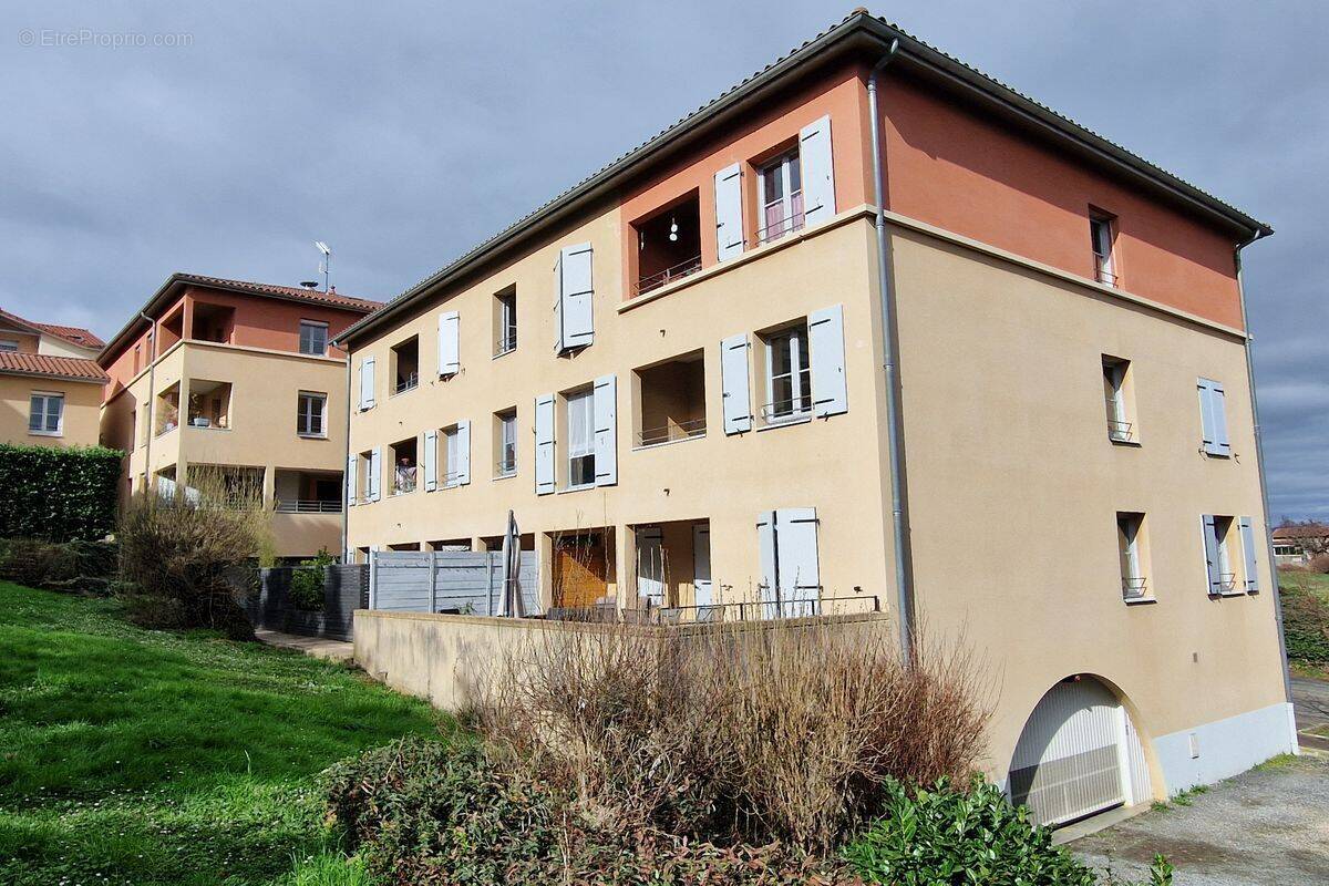Appartement à FLEURIEUX-SUR-L'ARBRESLE