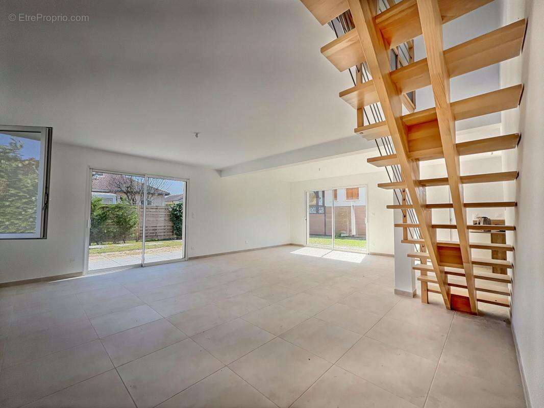 Maison à MARSANNAY-LA-COTE