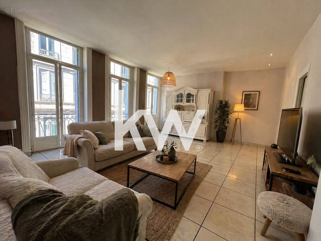 Appartement à SAINT-ETIENNE