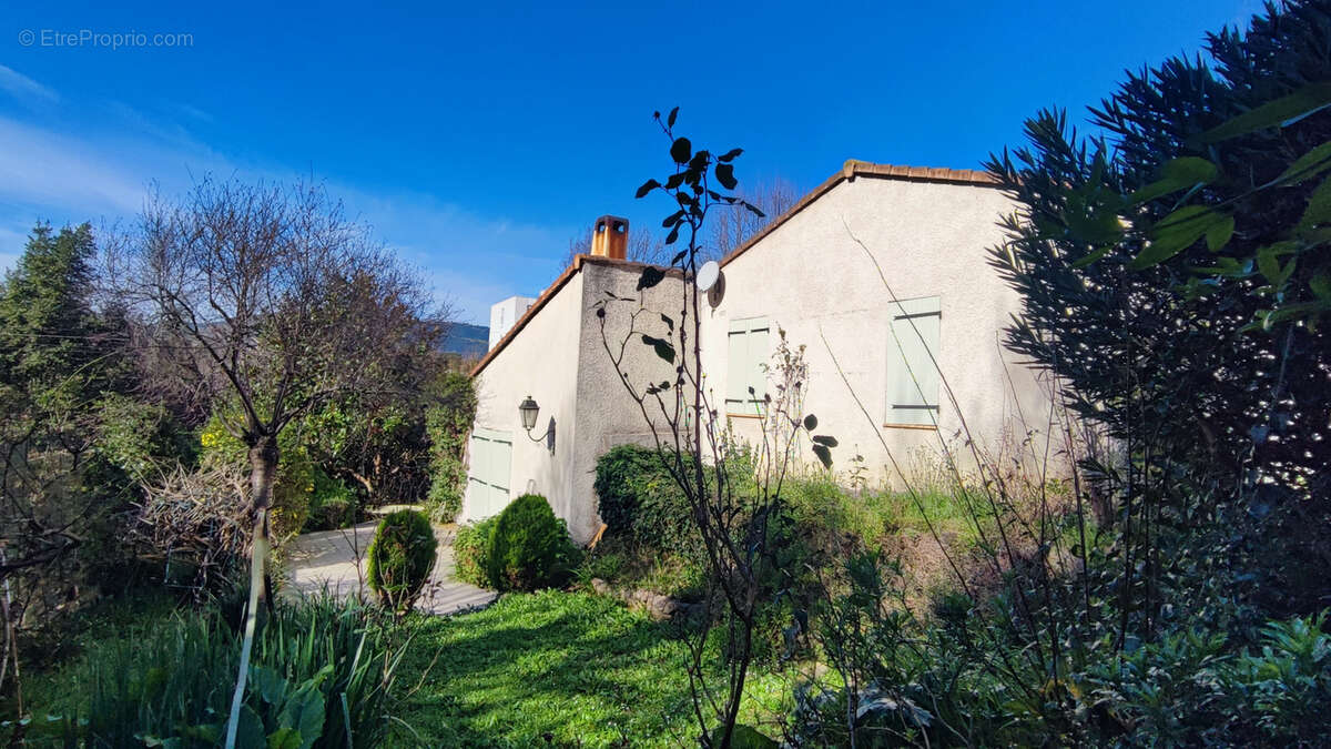 Maison à LE CANNET