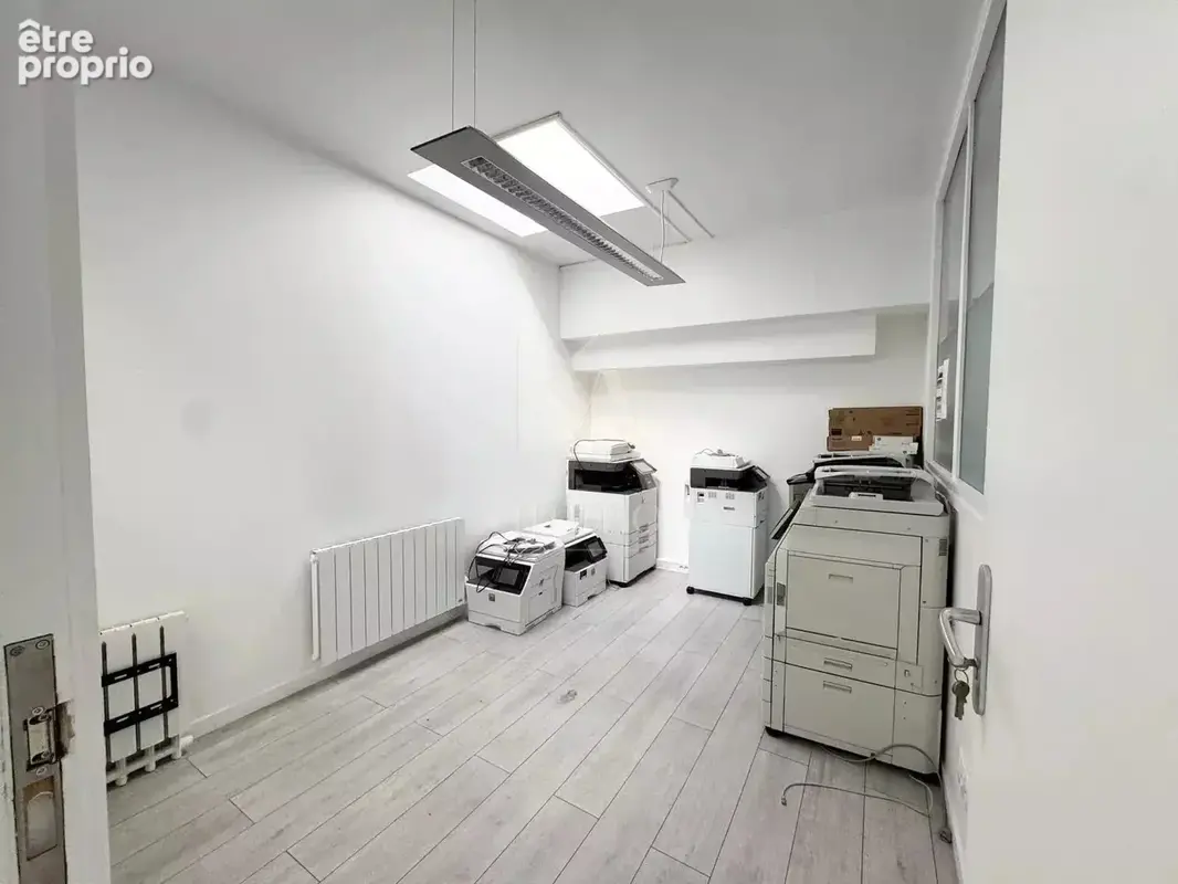 Local commercial en entresol de 200m² de plain-pied - photo 12