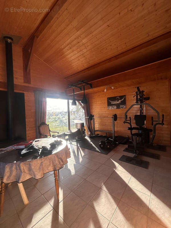 Maison à COLOMBIER-LE-CARDINAL