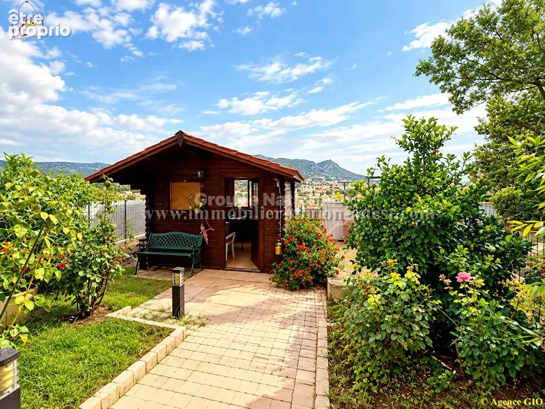 Toulon ouest -  vue mer - villa en deux logements t3  + t2 - terrain de 170 m² - photo 11