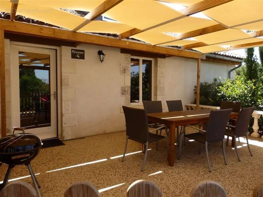 Maison à MONTMORILLON