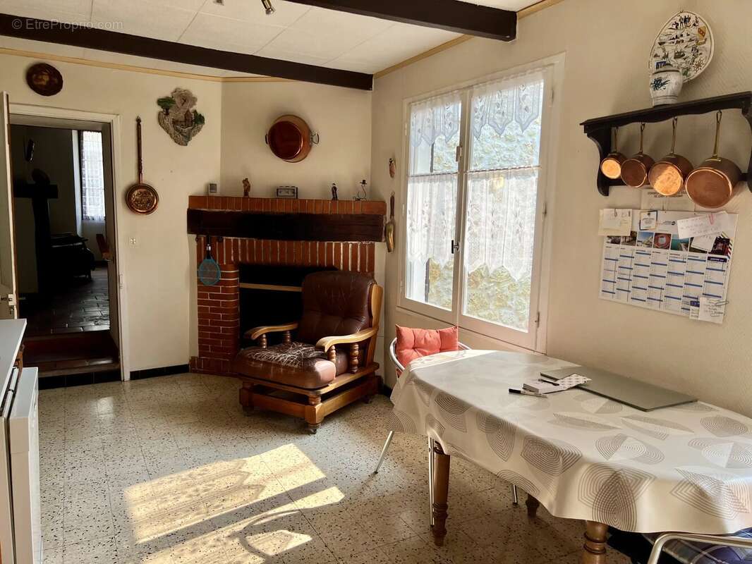 Maison de village avec cour intérieure, garage et atelier au cœur d'une bastide gersoise - photo 7