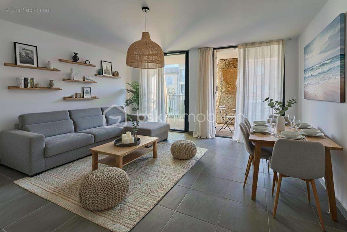 Appartement à BORMES-LES-MIMOSAS