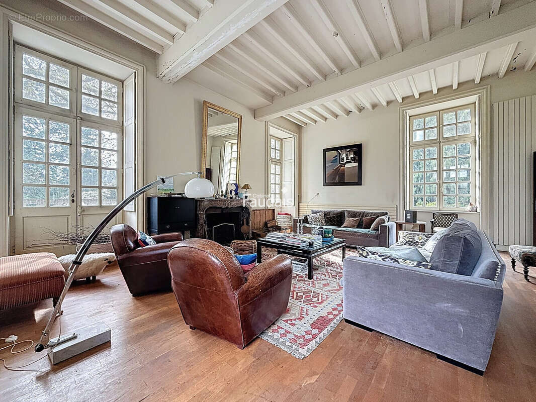 365 m² à La Haye-Bellefond  - photo 6