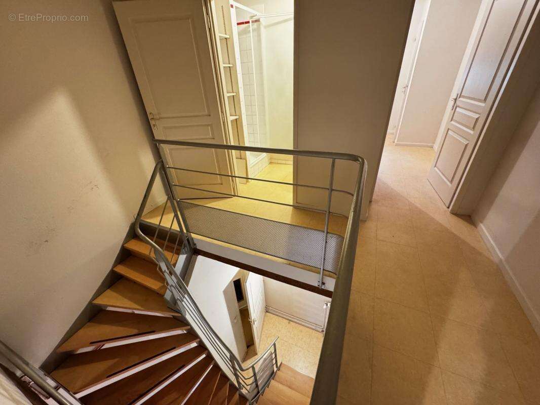 Appartement à PONT-DE-VAUX