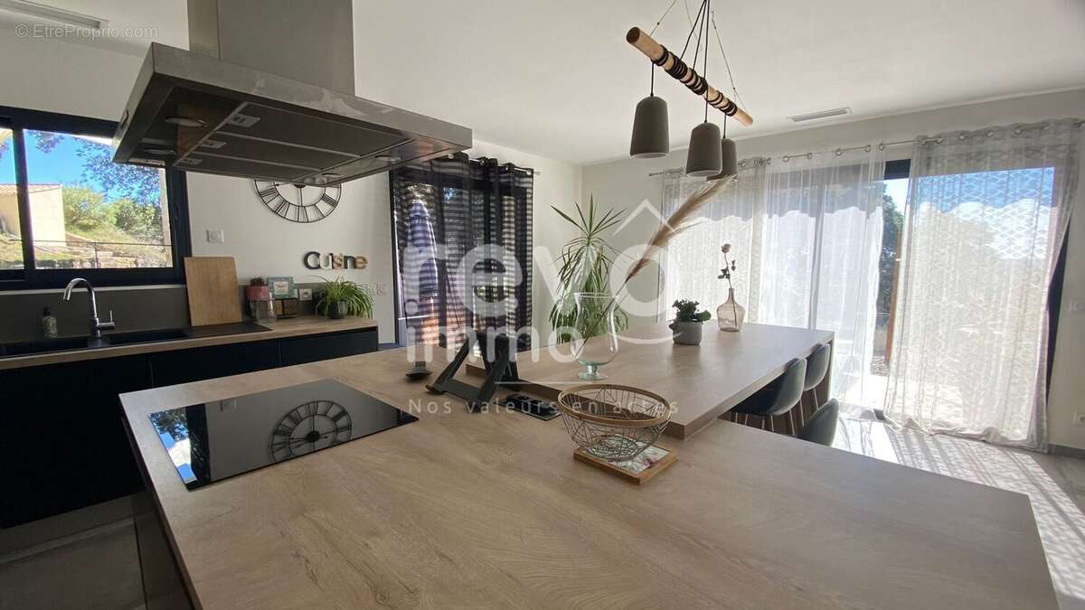 Maison à PAULHAN