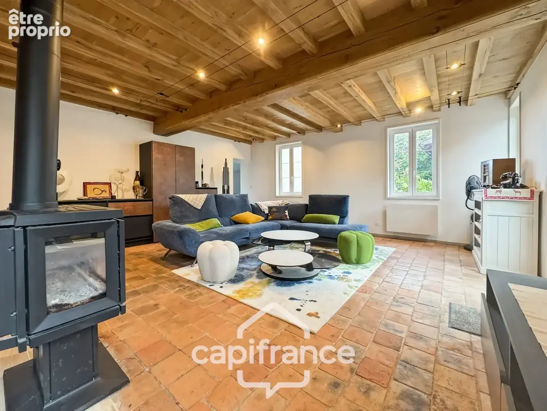 EXCLUSIVITÉ – Magnifique maison bressane de prestige entièrement rénovée – 214 m² – Terrain de 2 600 m² - photo 3