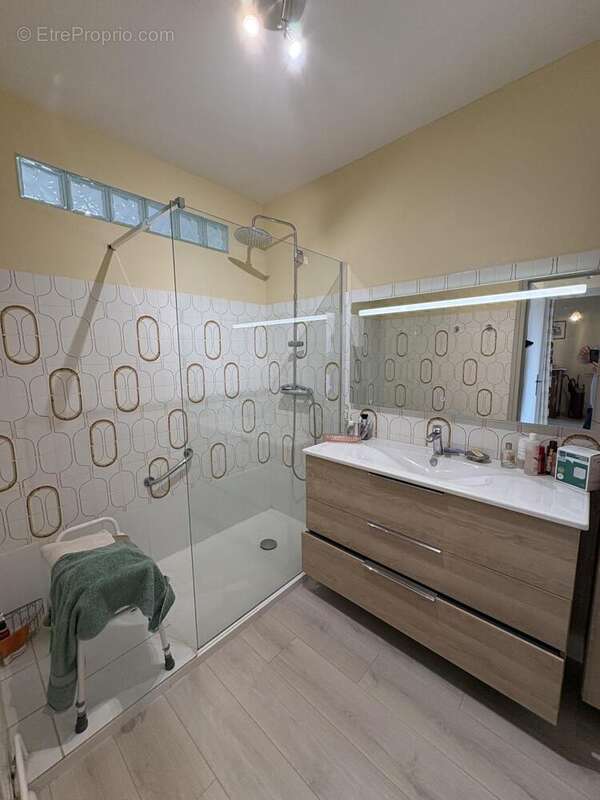 Appartement 82 m² à Niort  - photo 5