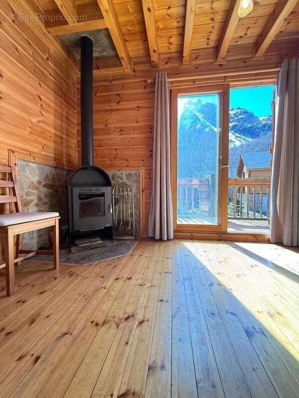   - Maison à L'HOSPITALET-PRES-L'ANDORRE