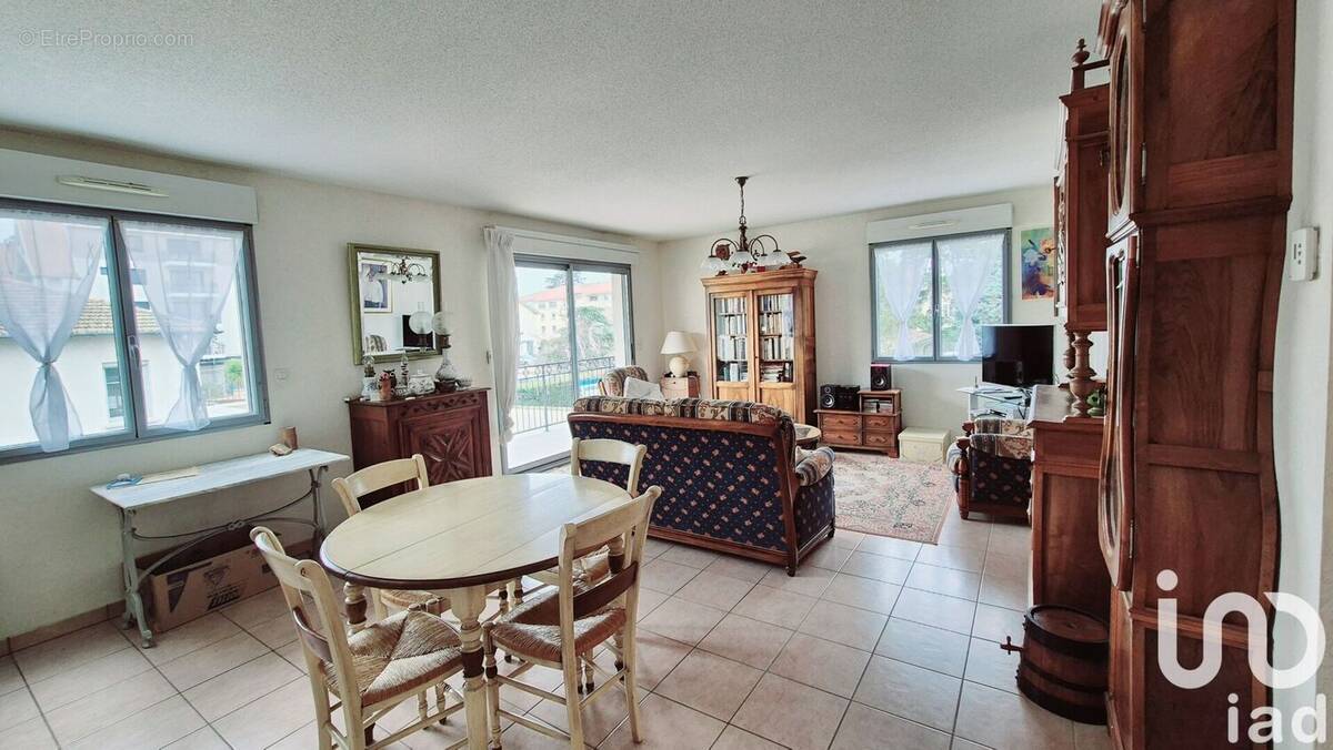 Photo 1 - Appartement à VEAUCHE