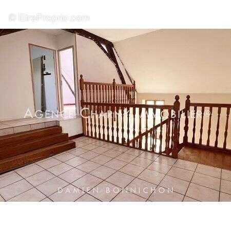 Maison à MONTCORBON