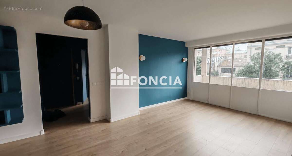 Appartement à MONTROUGE