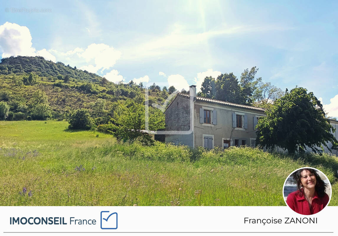 Maison à rénover sur terrain de 1050 m2 - photo 1