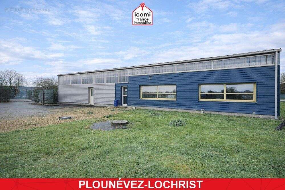 Finistere - plounévez-lochrist (29430) -  vendre - local de 370 m2 avec bureau et espace de vente  - emplacement stratégique - p - photo 4