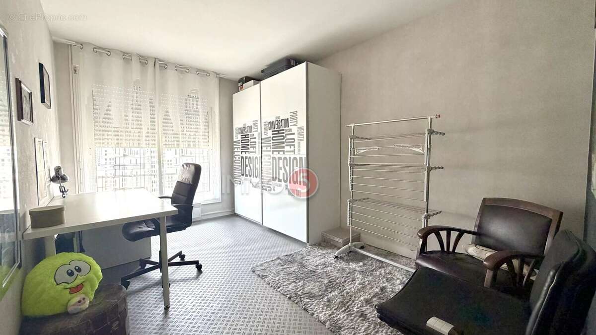 Appartement 76 m² à Le Raincy  - photo 10