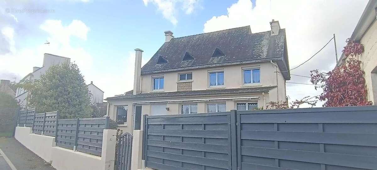 Maison à SAINT-BARTHELEMY