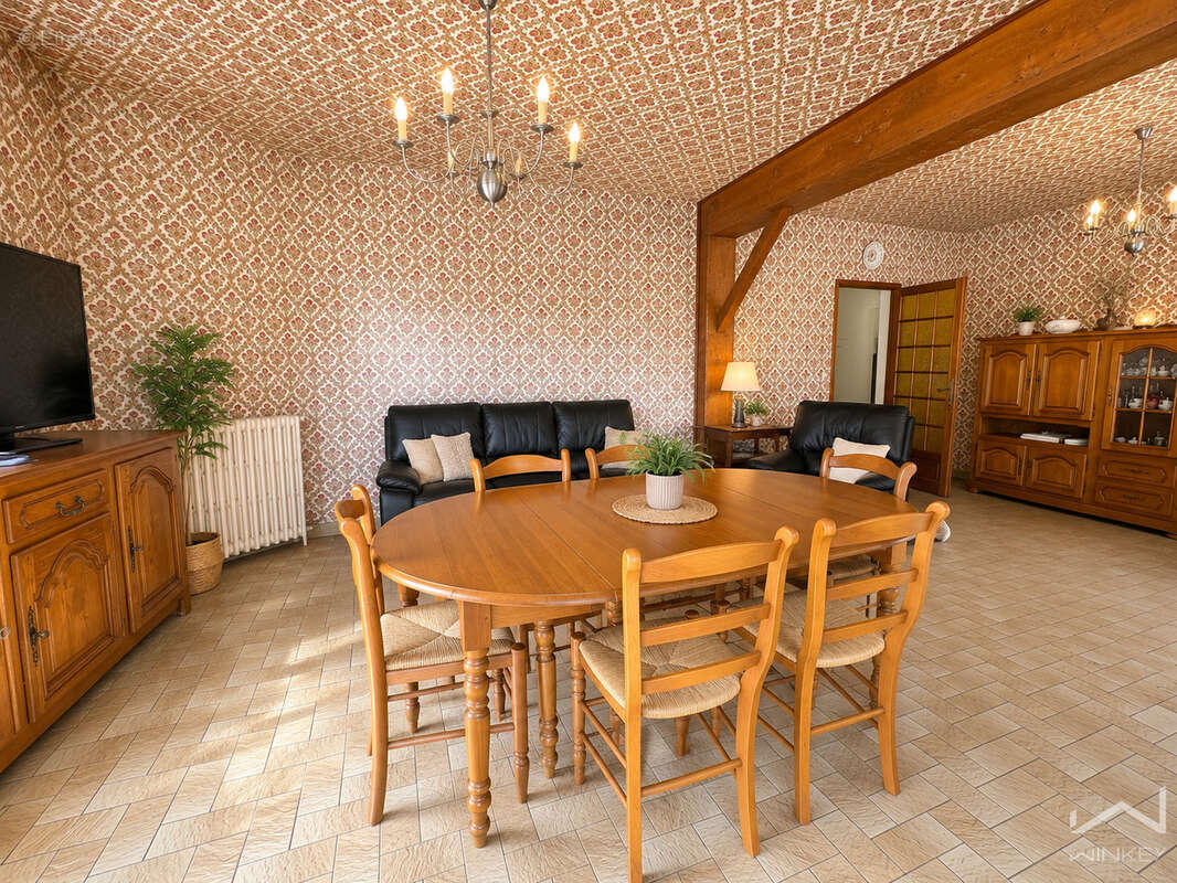 Maison à ISSOU