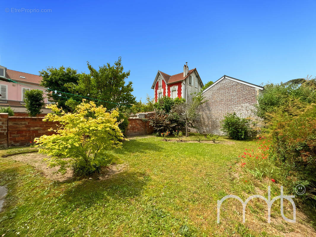 Maison à BOIS-COLOMBES