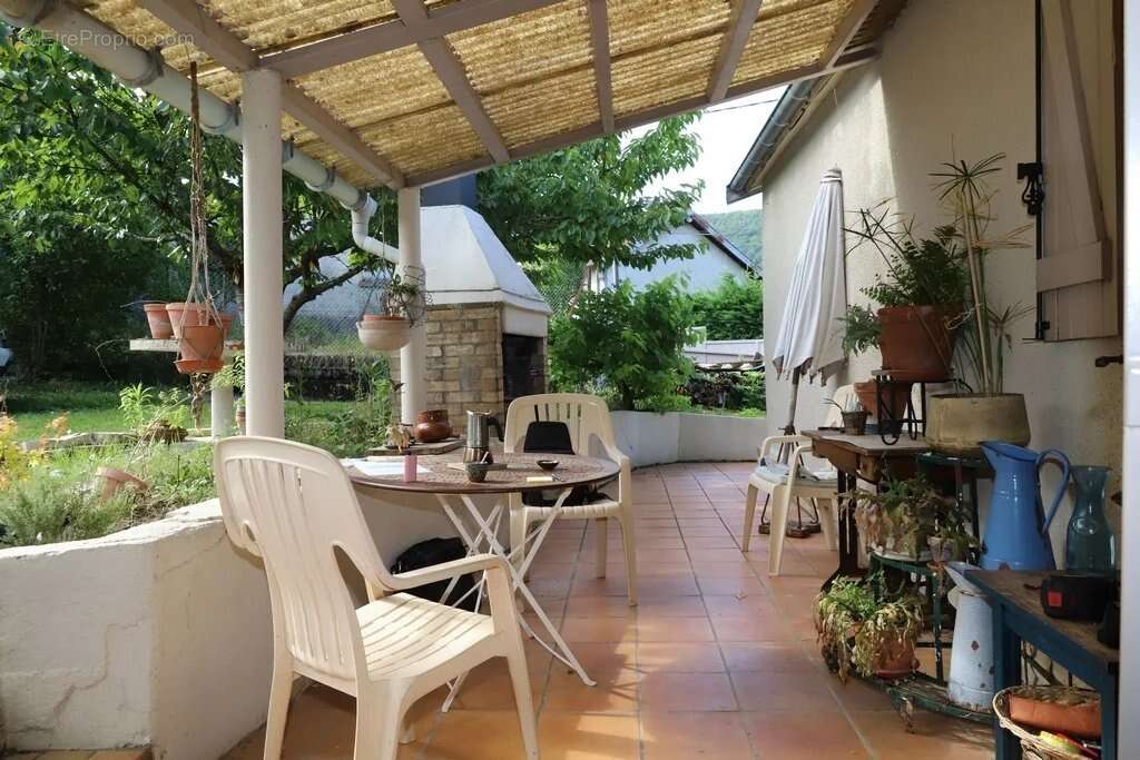 Maison à LAROQUE-D'OLMES