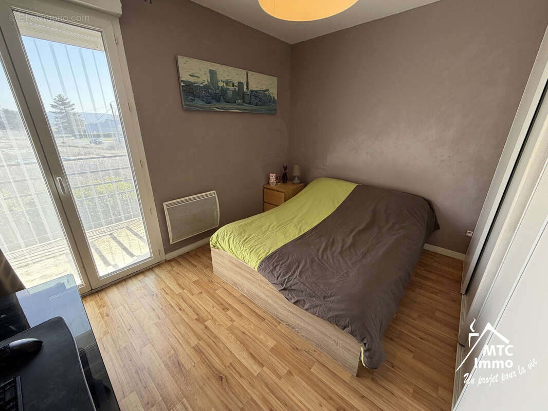 Appartement à LOYETTES