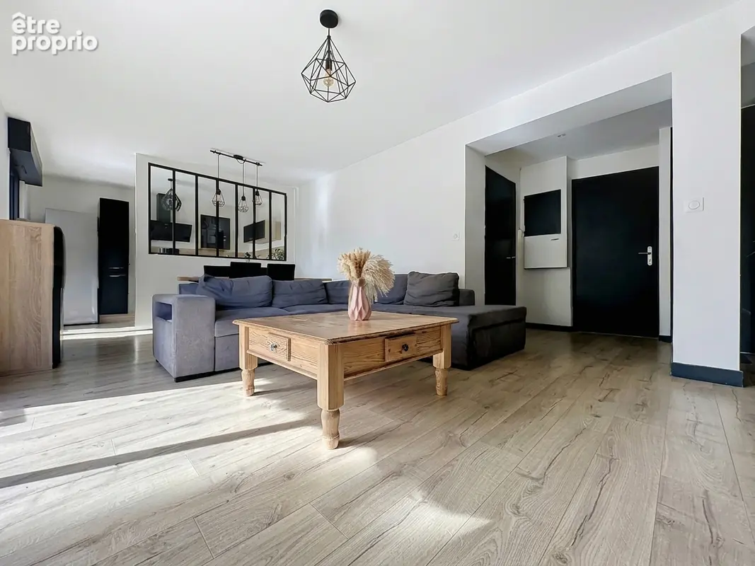 À vendre  Appartement lumineux et rénové au coeur de Montchapet - photo 5