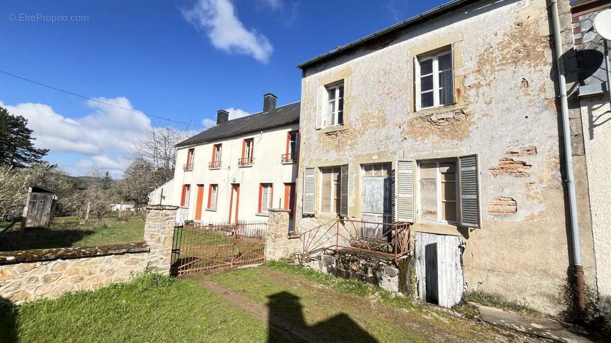 Maison à CUSSY-EN-MORVAN