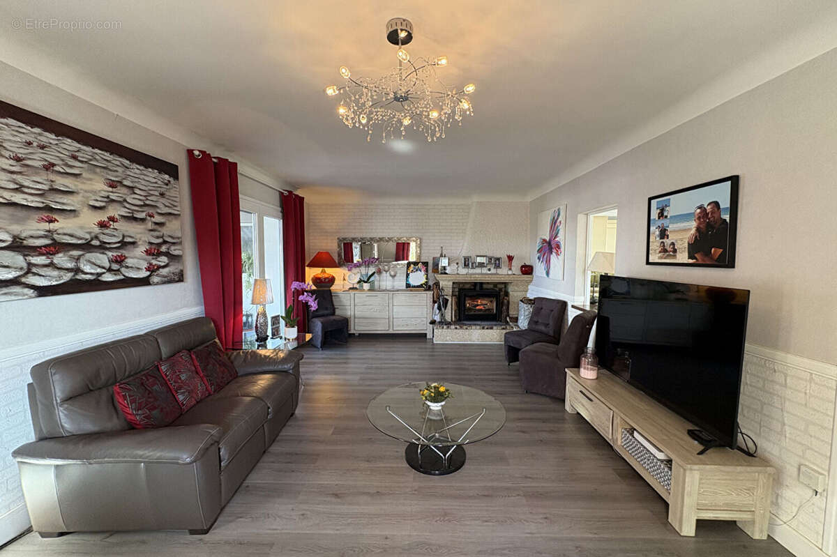 Maison à CASTAIGNOS-SOUSLENS